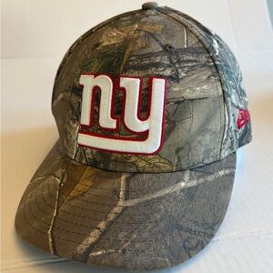 New Era Giants Camo 'NY' Logo Cap in Green and Brown